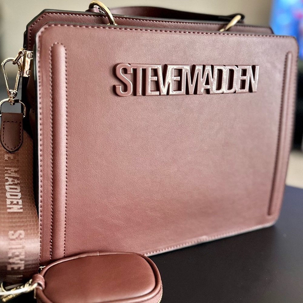 Steve Madden | Bevelyn Large Coffee Crossbody Tote with Pouch